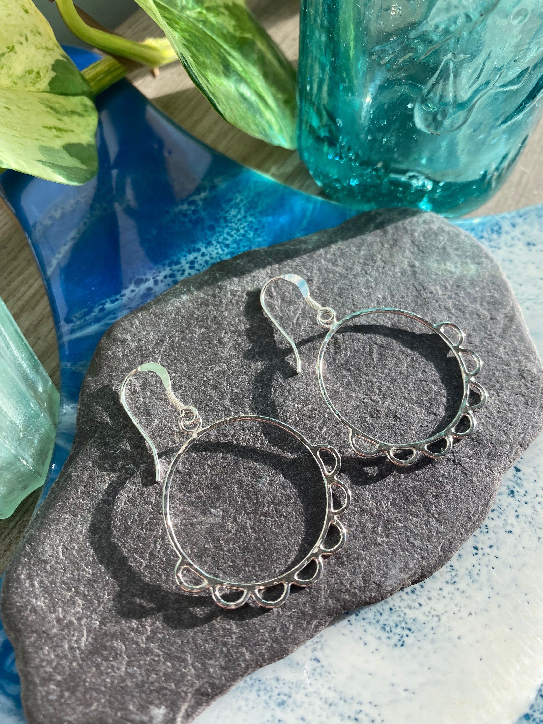 Doodle pattern large hoop earrings 