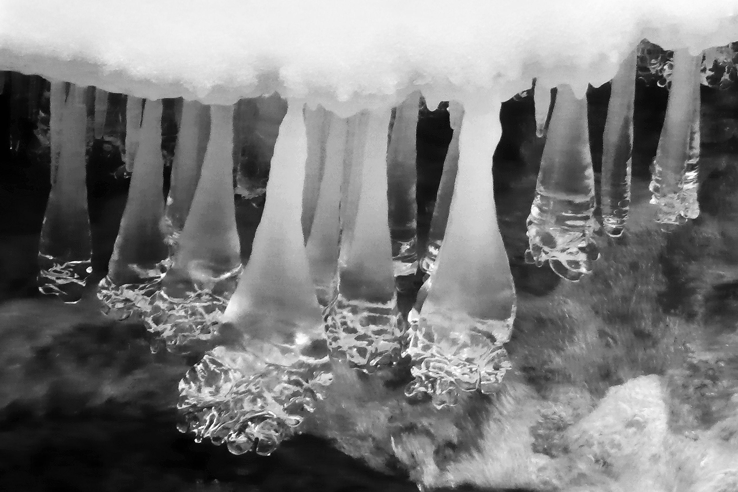 Dipping icy toes