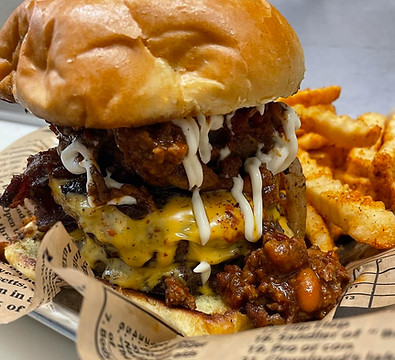 Gourmet Burger Carolina Monster Double