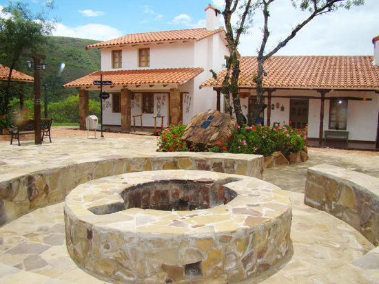 hotel-resort-el-pueblito.jpeg