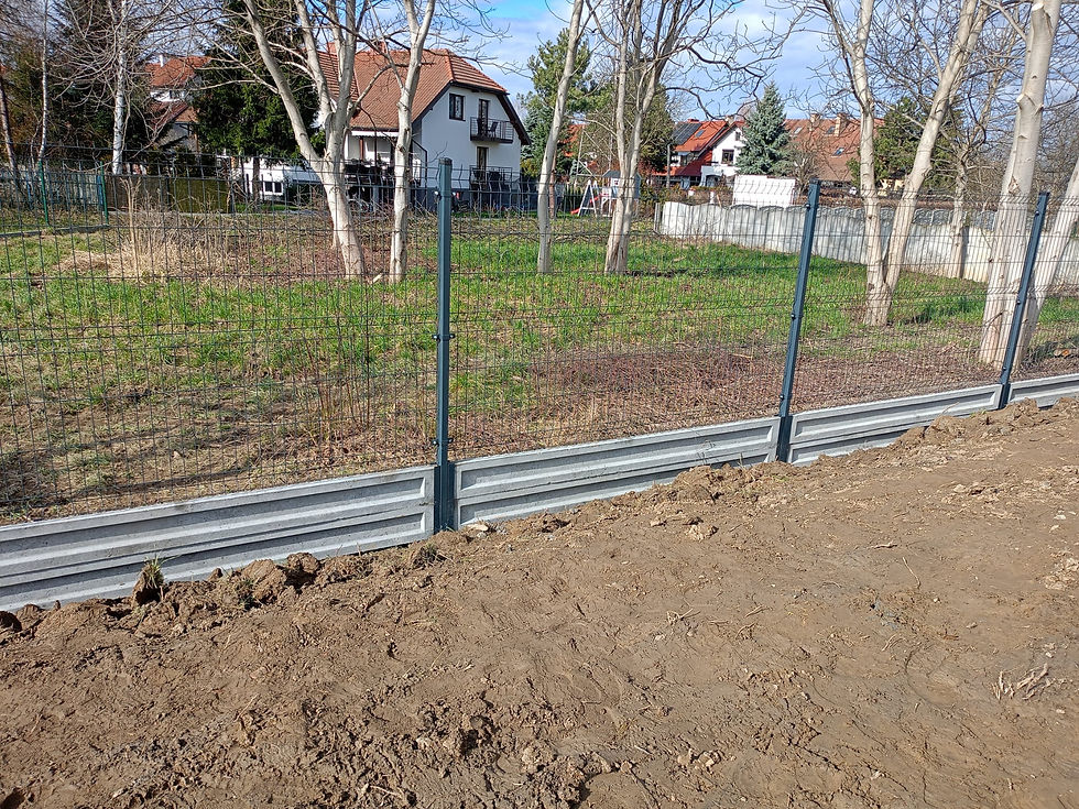 Miniatura: Przetłoczona podmurówka betonowa