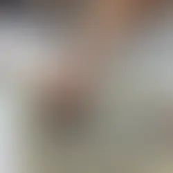 μαθήτρια γράφει σε τετράδιο πανελλαδικών εξετάσεων 2026