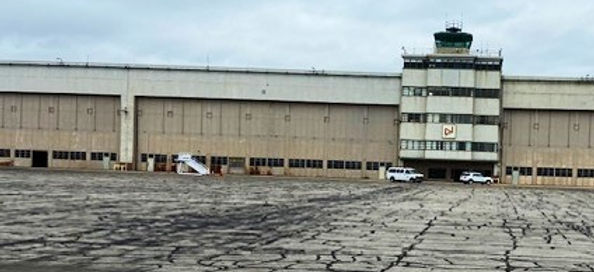 Hangar 1 tower sm.jpg