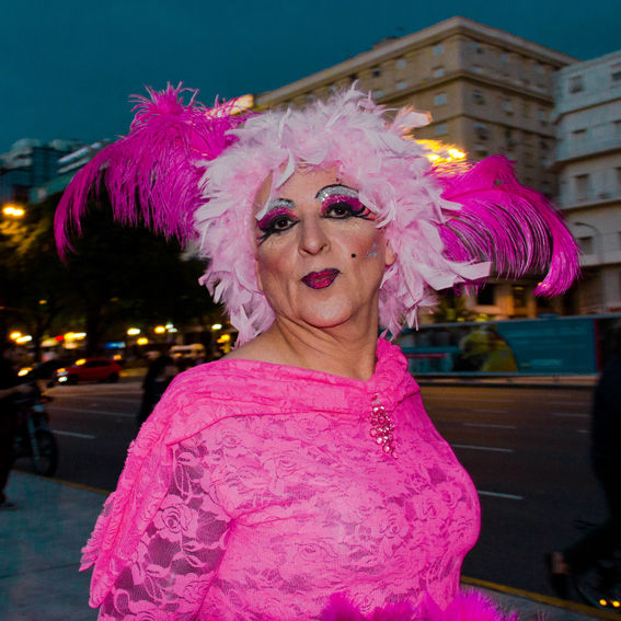 MAGENTA