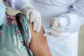 Consultant lead Meningitis B (MenB) vaccine administration for teenagers - Private Clinic London