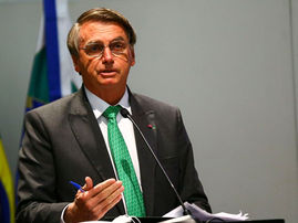 Presidente edita decreto que regulamenta o Auxílio Brasil