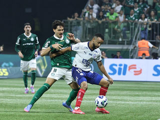 Palmeiras sofre gol nos acréscimos e perde no Allianz