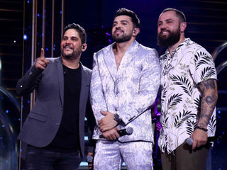 HENRIQUE CASTTRO GRAVA DVD EM GOIÂNIA COM OS SEUS ÍDOLOS JORGE E MATEUS