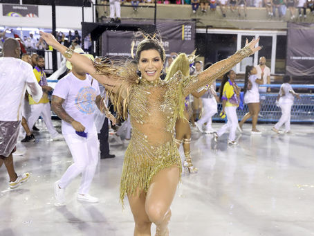 Rainha de bateria da Tuiuti, Thay Magalhães brilha em ensaio técnico