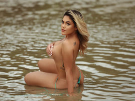 Modelo segue ação contra o Instagram, que pode ser notificado a qualquer momento