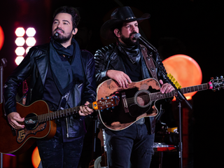 Fernando e Sorocaba doam show para evento-teste da Prefeitura de São Paulo