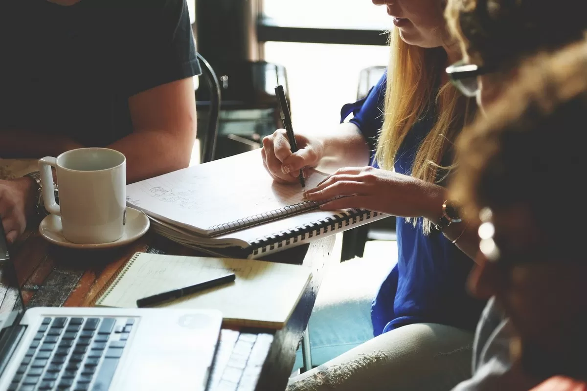 how-to-plan-virtual-coffee-meetings-x070122-pi2.webp