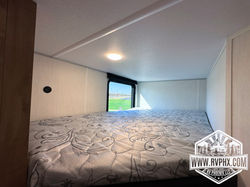 17JWBL RV 1012