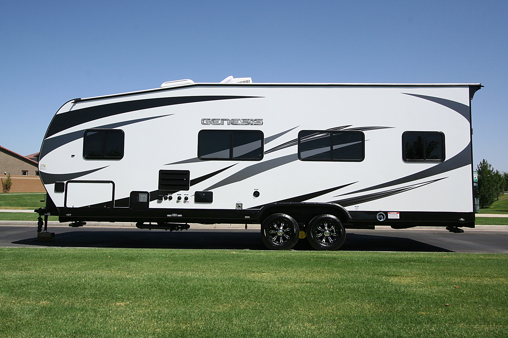 23SS Toy Hauler Phoenix RV Rental