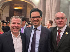 El Mtro. Sergio Alberto Padilla Pérez de CONFEPIDER y el Mtro. Carlos Acevedo Acevedo de SUTSEMOP, junto a autoridades del Gobierno de Zacatecas en la conmemoración sindical.