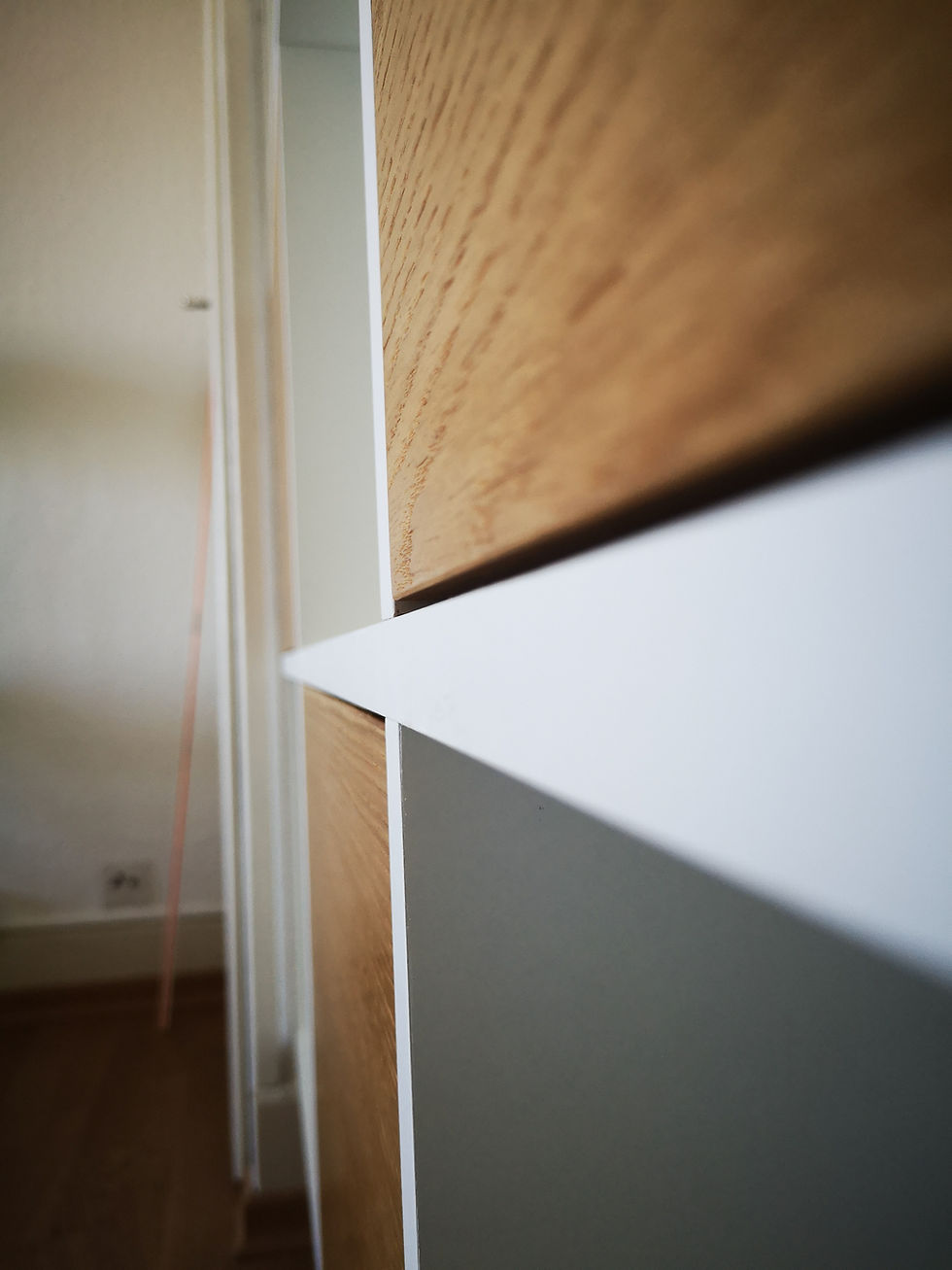 Etagère encastrée en chêne