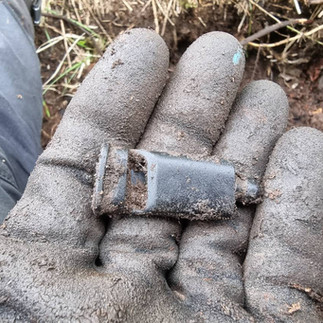 Small and flat whistle.