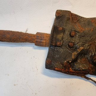 E-tool with ersatz hanger.