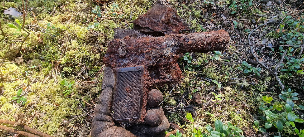 A very rusted cz38
