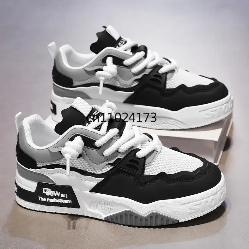 Thumbnail: 2025 new large-sized shoes, all-season fashion and versatile, soft-soled