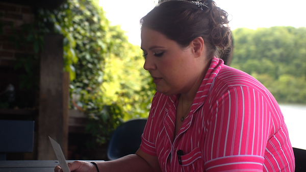 The Bride reading an intimate letter she wrote to the groom