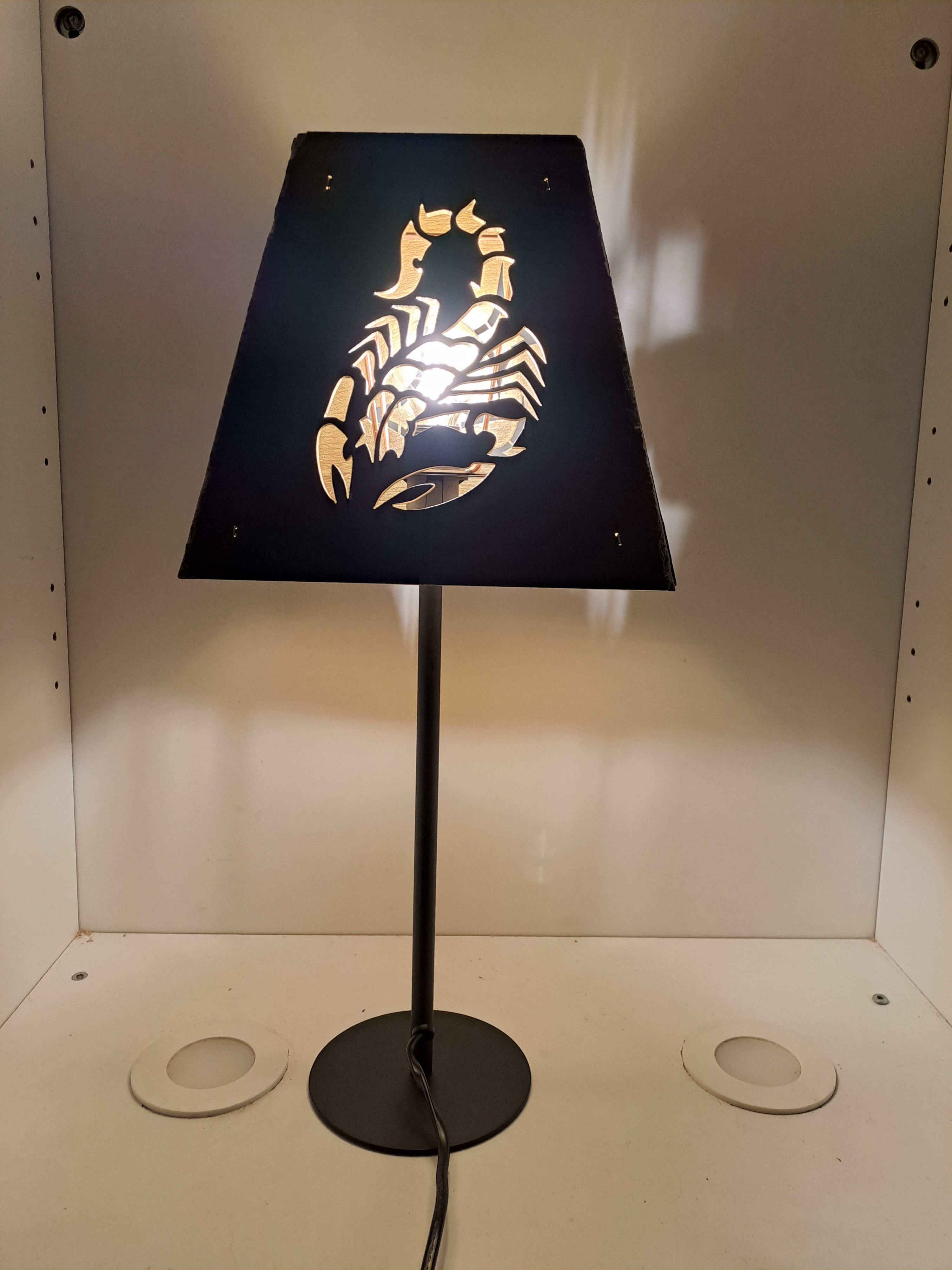 lampe 1 face scorpion