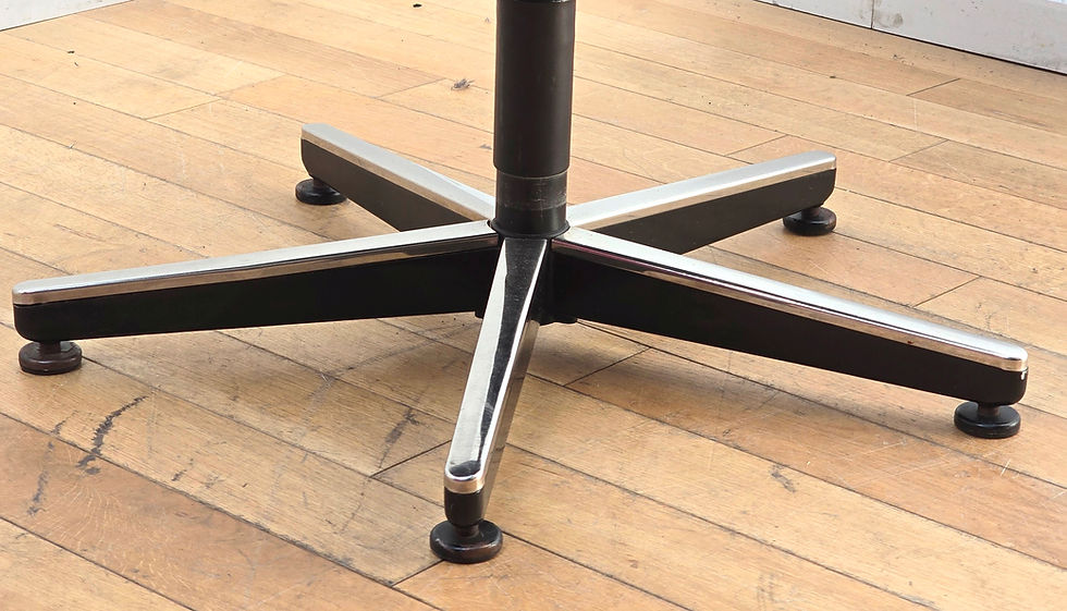 Miniature : Paire de fauteuils de bureau Charles Pollock