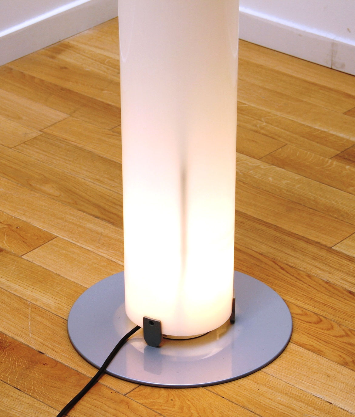 Colonne lumineuse Stylos, Flos