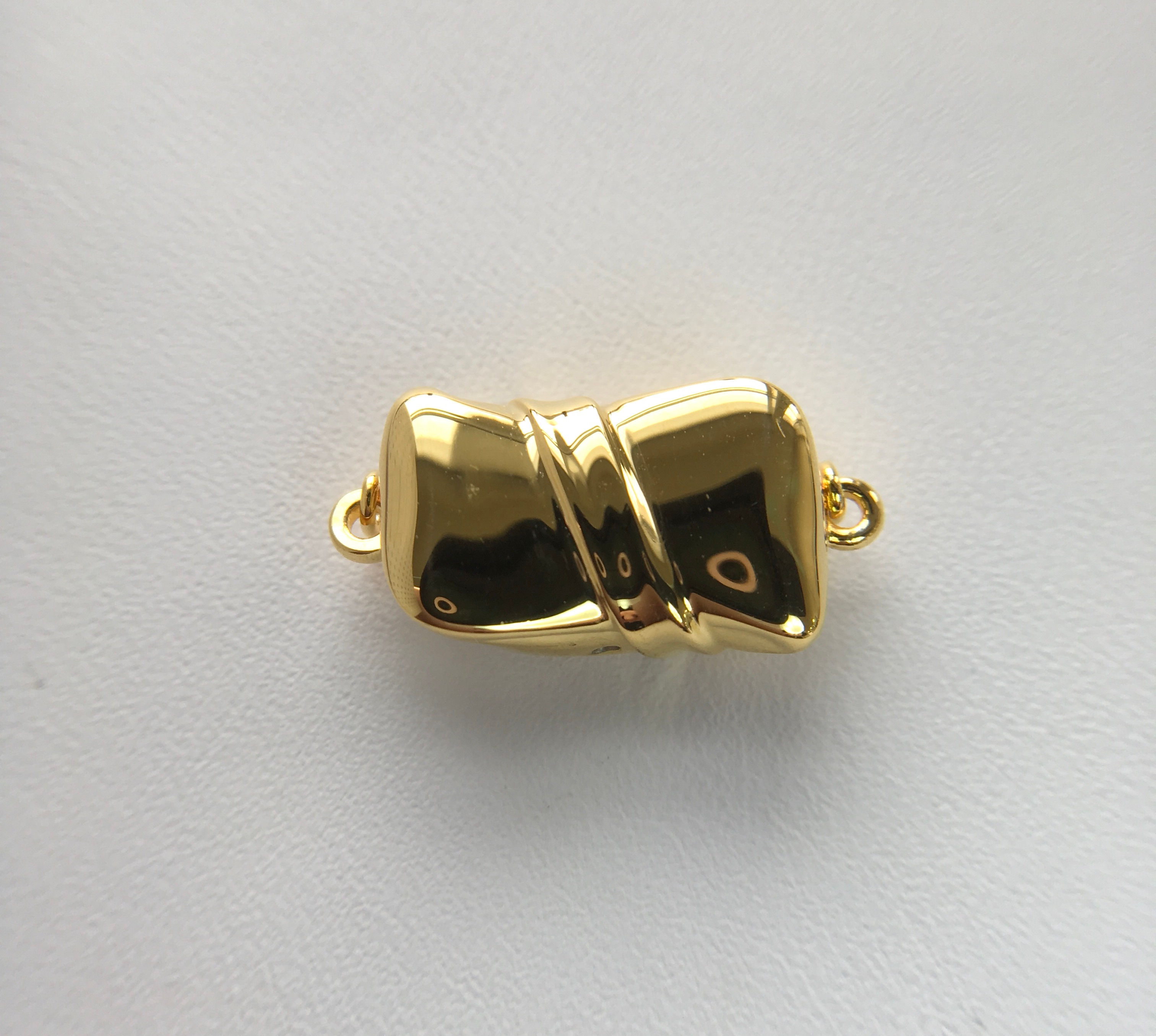 18KGP / Rhodium Silver clasp