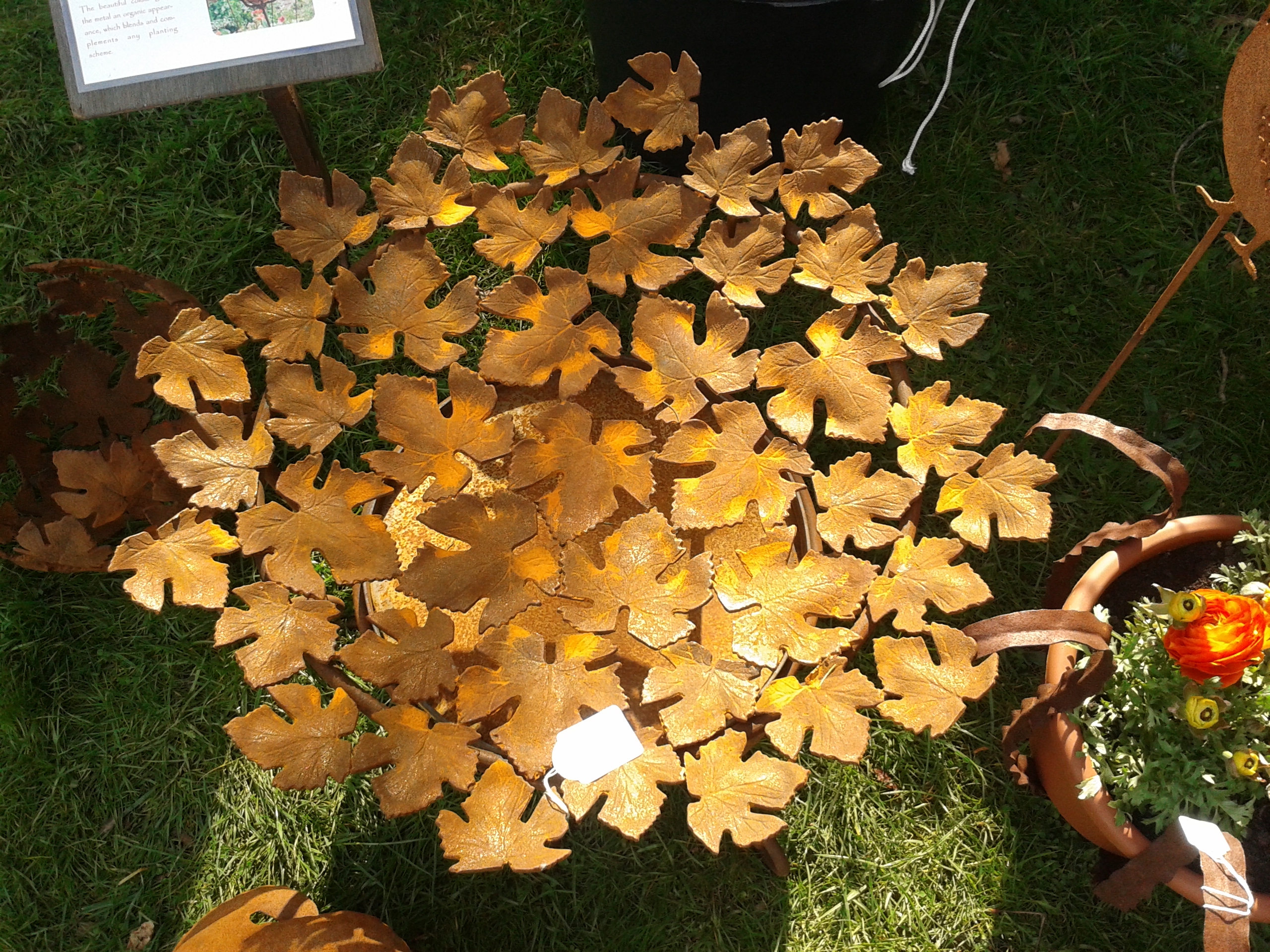 Leaf Fire Dish.