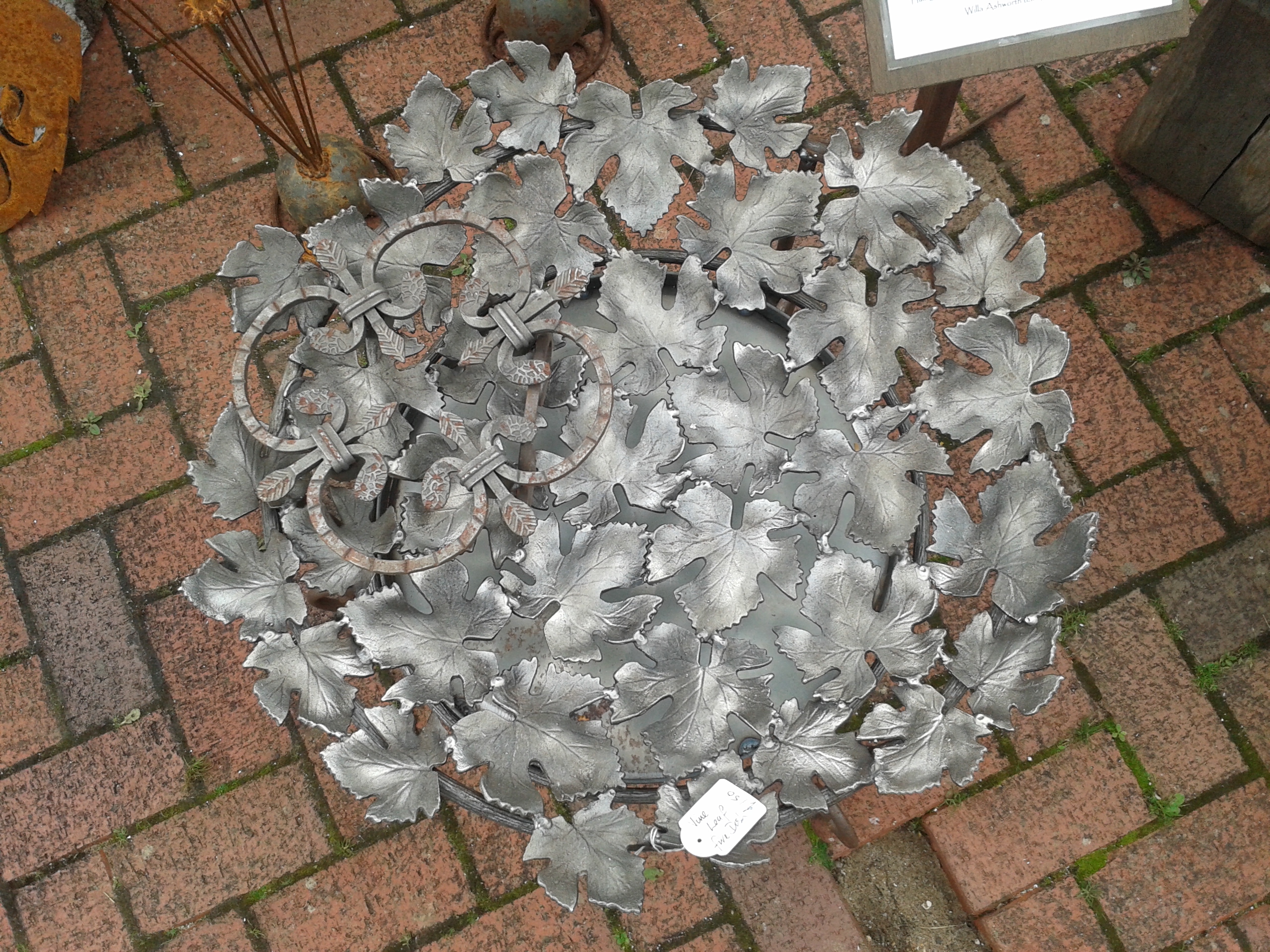 Shiny Leaf Fire Dish
