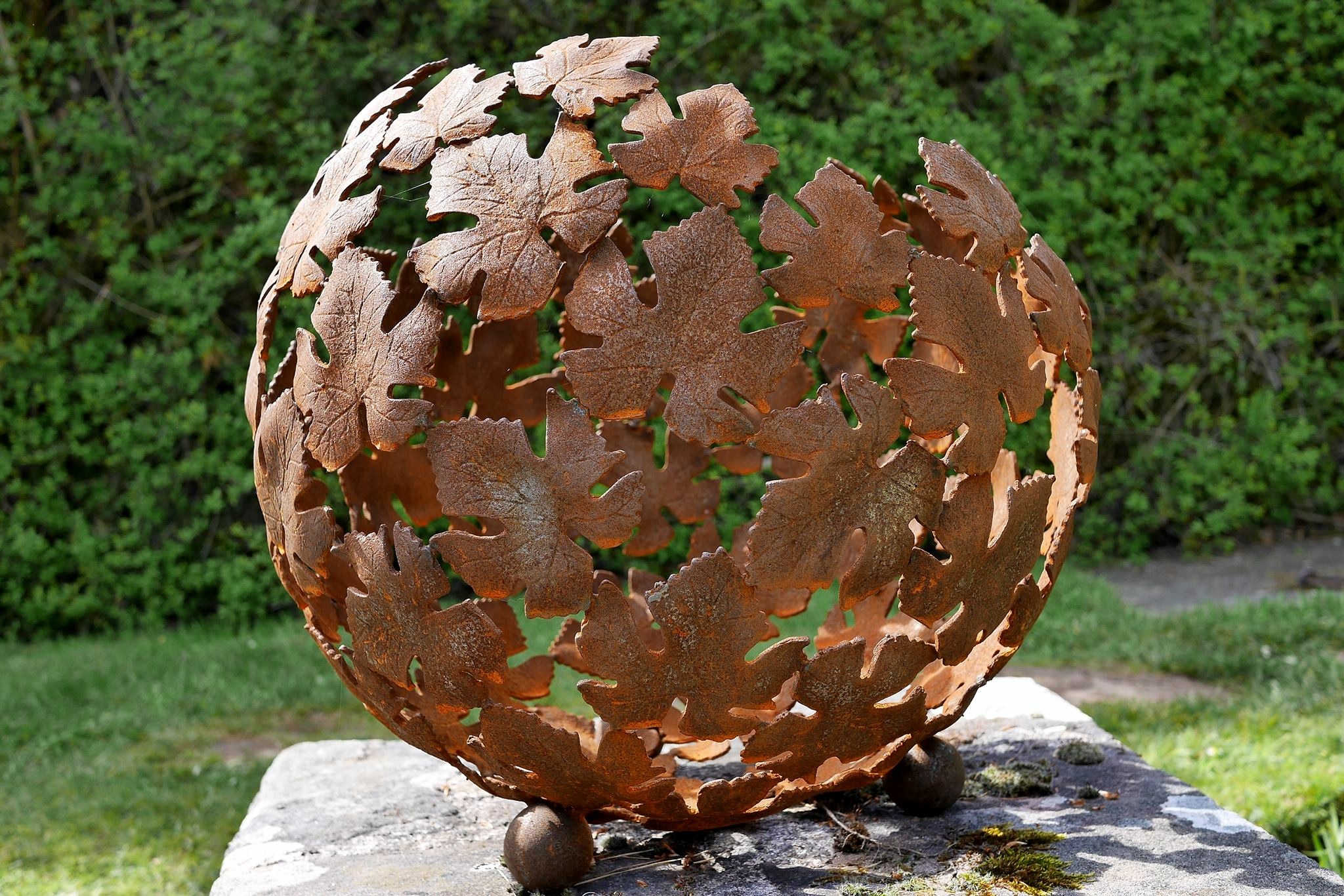 Large Leaf Bowl