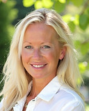 New Headshot_edited_edited.jpg