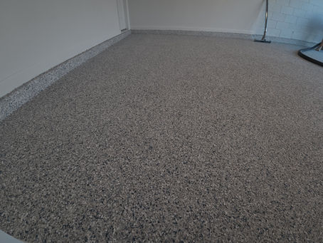 Best Epoxy for Garage Floors: A Professional Guide from Raz-Barry Construction