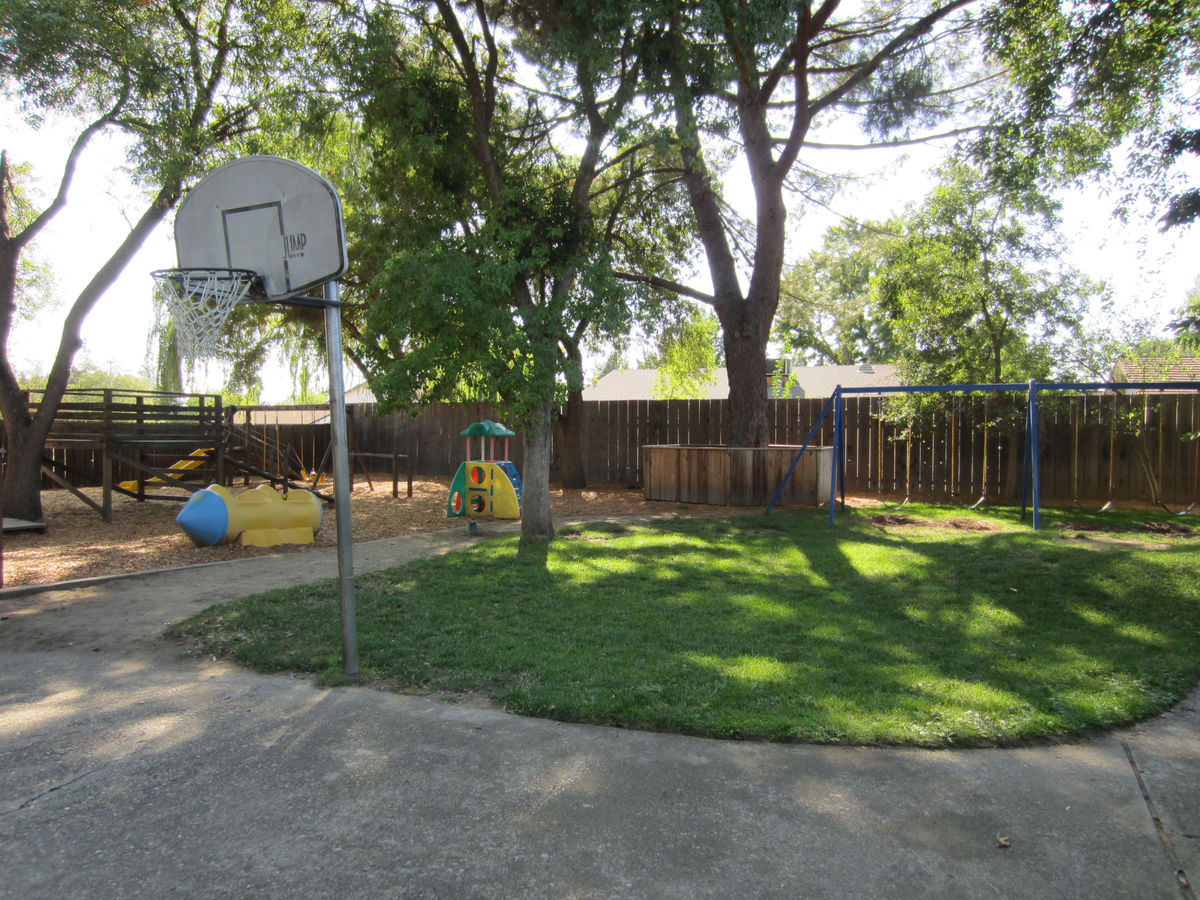 Diamante Montessori School