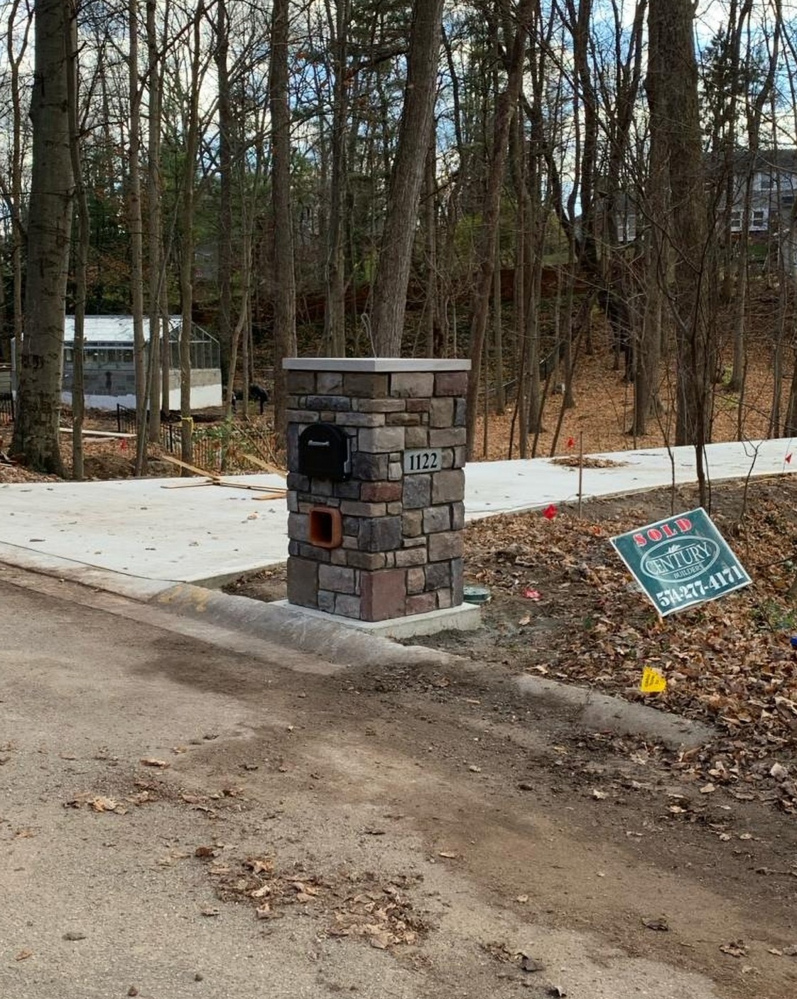 Entryways and mailboxes masonry project 8