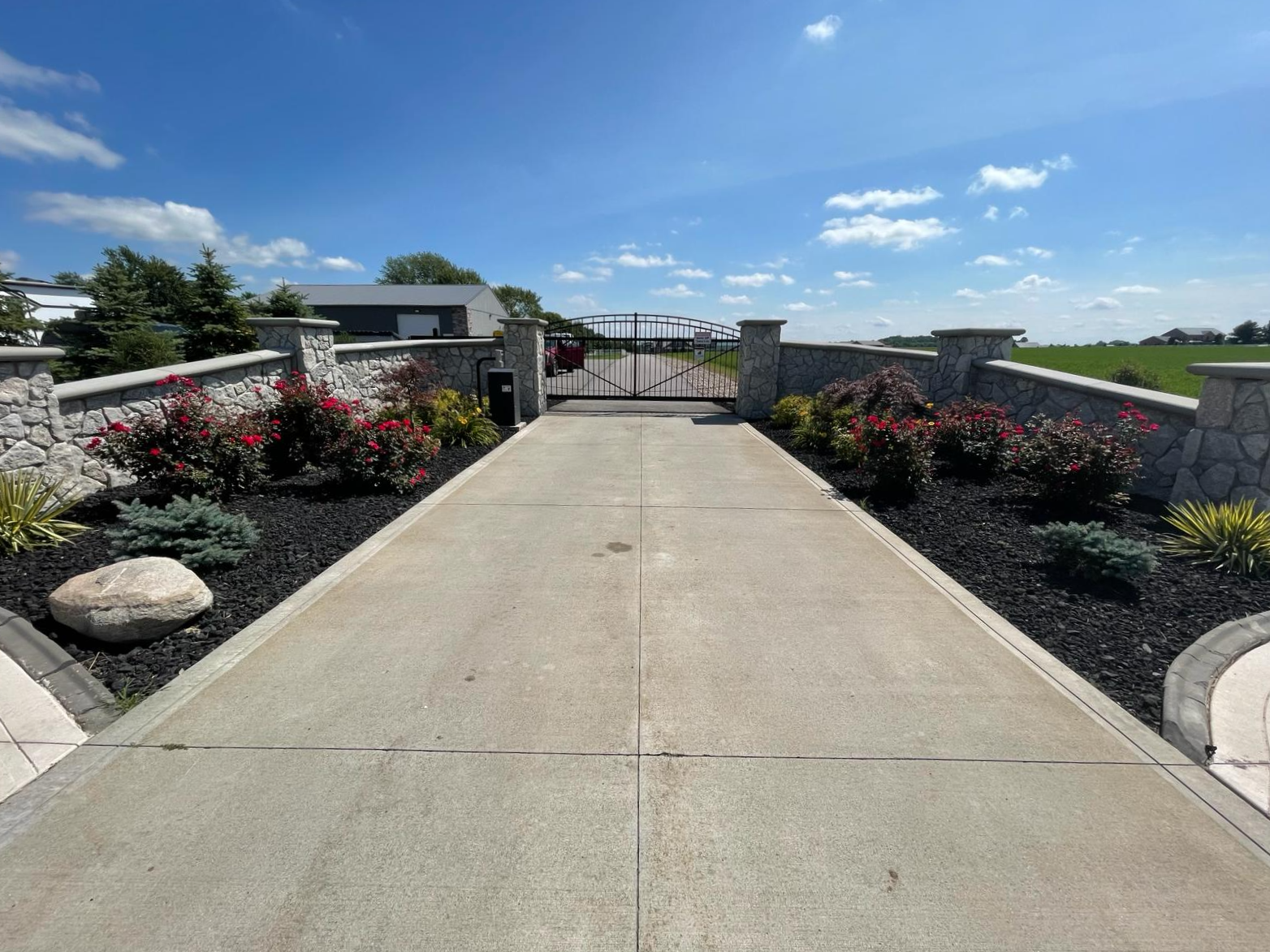 Entryways and mailboxes masonry project 7