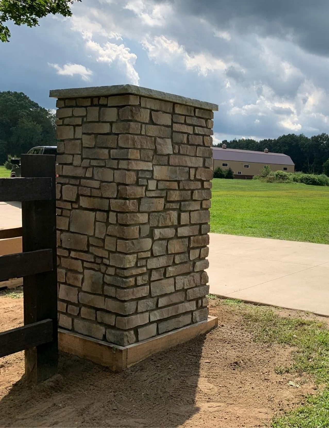 Entryways and mailboxes masonry project 6