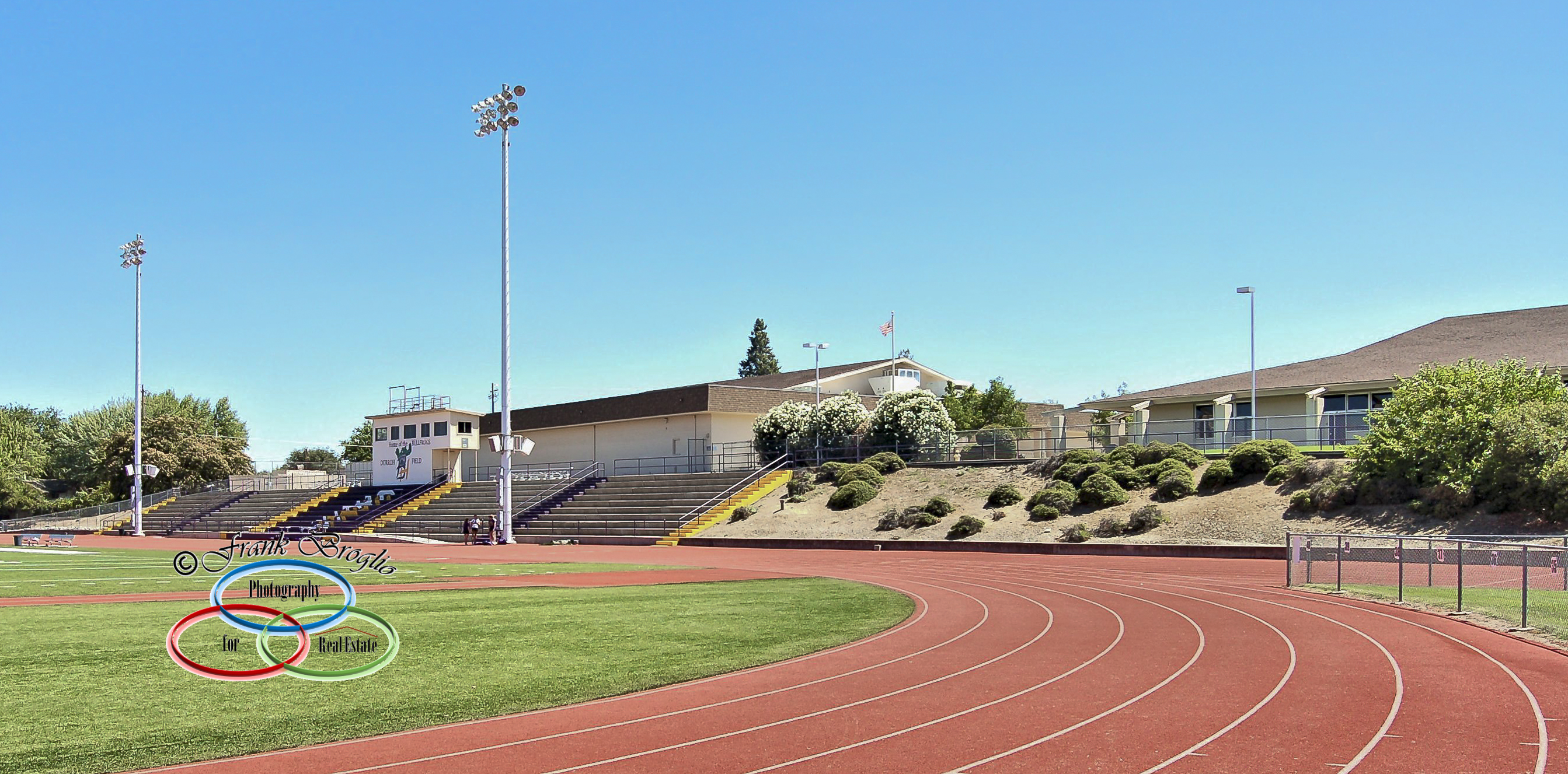 Track & Sports Field, Hwy 4 (Grade R
