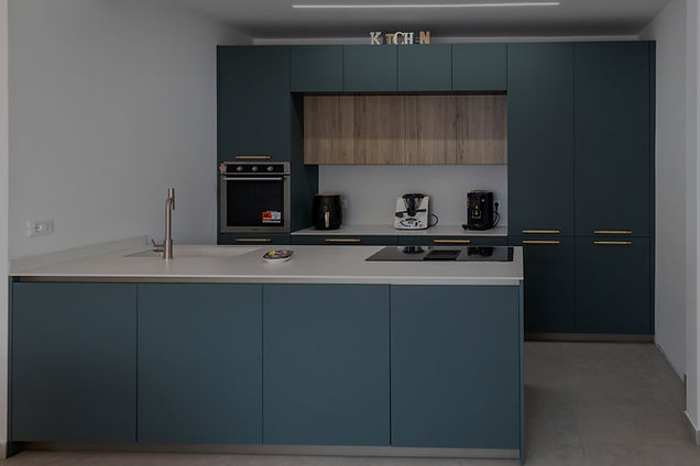 cucina-verde-penisola-lk-arredamenti-portogruaro-11_edited_edited