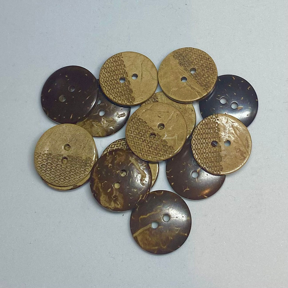Coconut wood button, half diamond pattern, 20mm