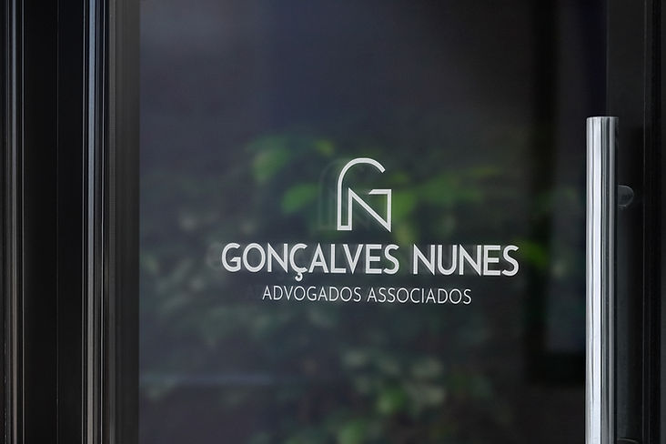 logo gonçalves nunes vidro