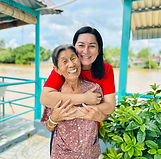 My Huong Le with her mother