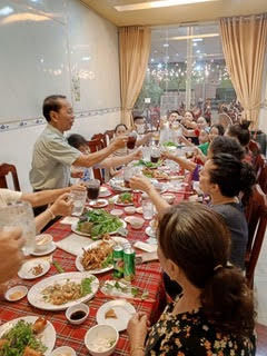 Huyen with more family