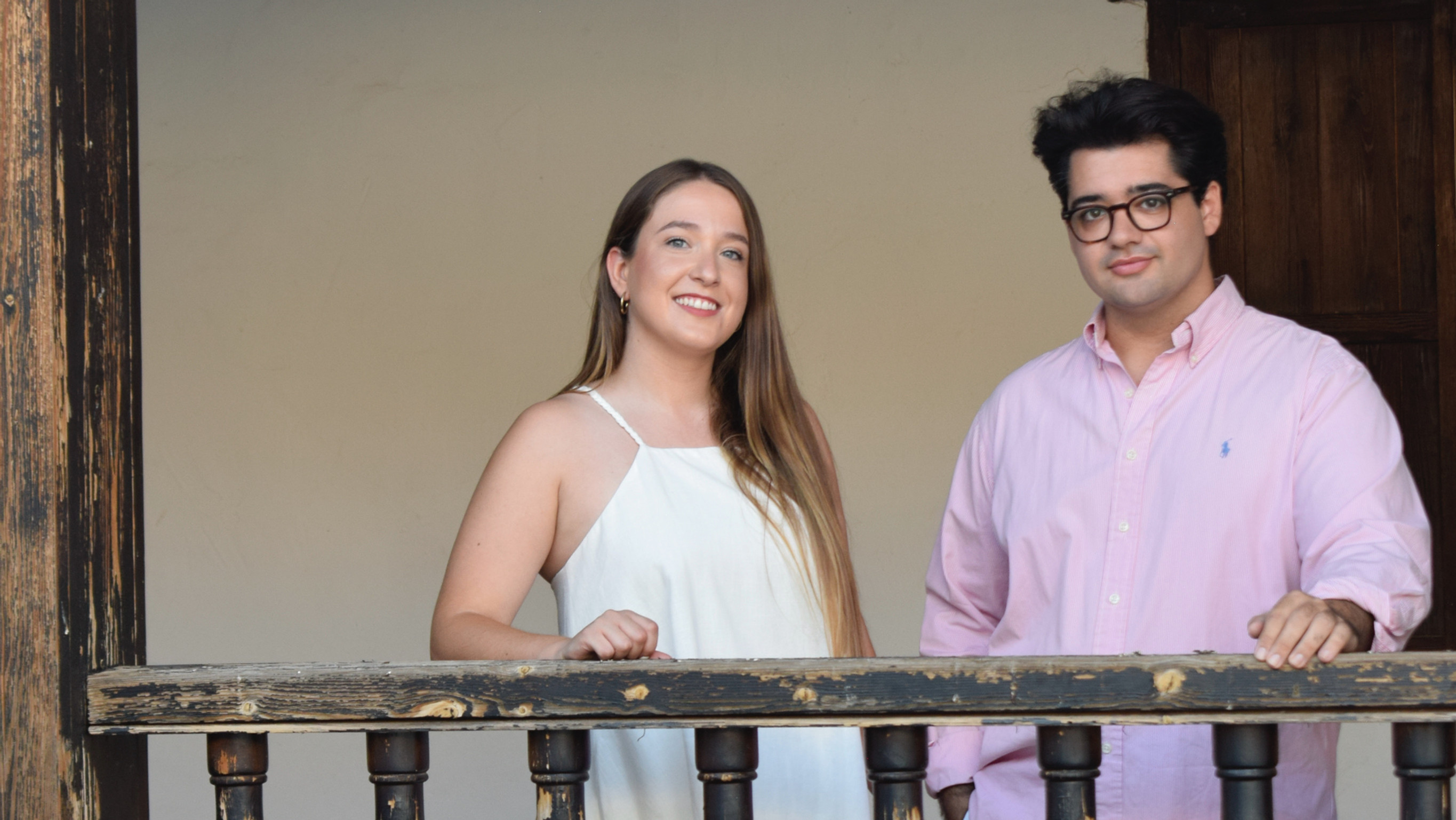Gema M.ª Patiño y Ángel Arinero, presentadores de la 56.ª edición del Certamen Reina de La Mancha.