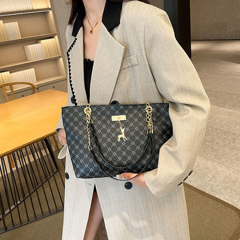Thumbnail: Aveline Signature Handbag