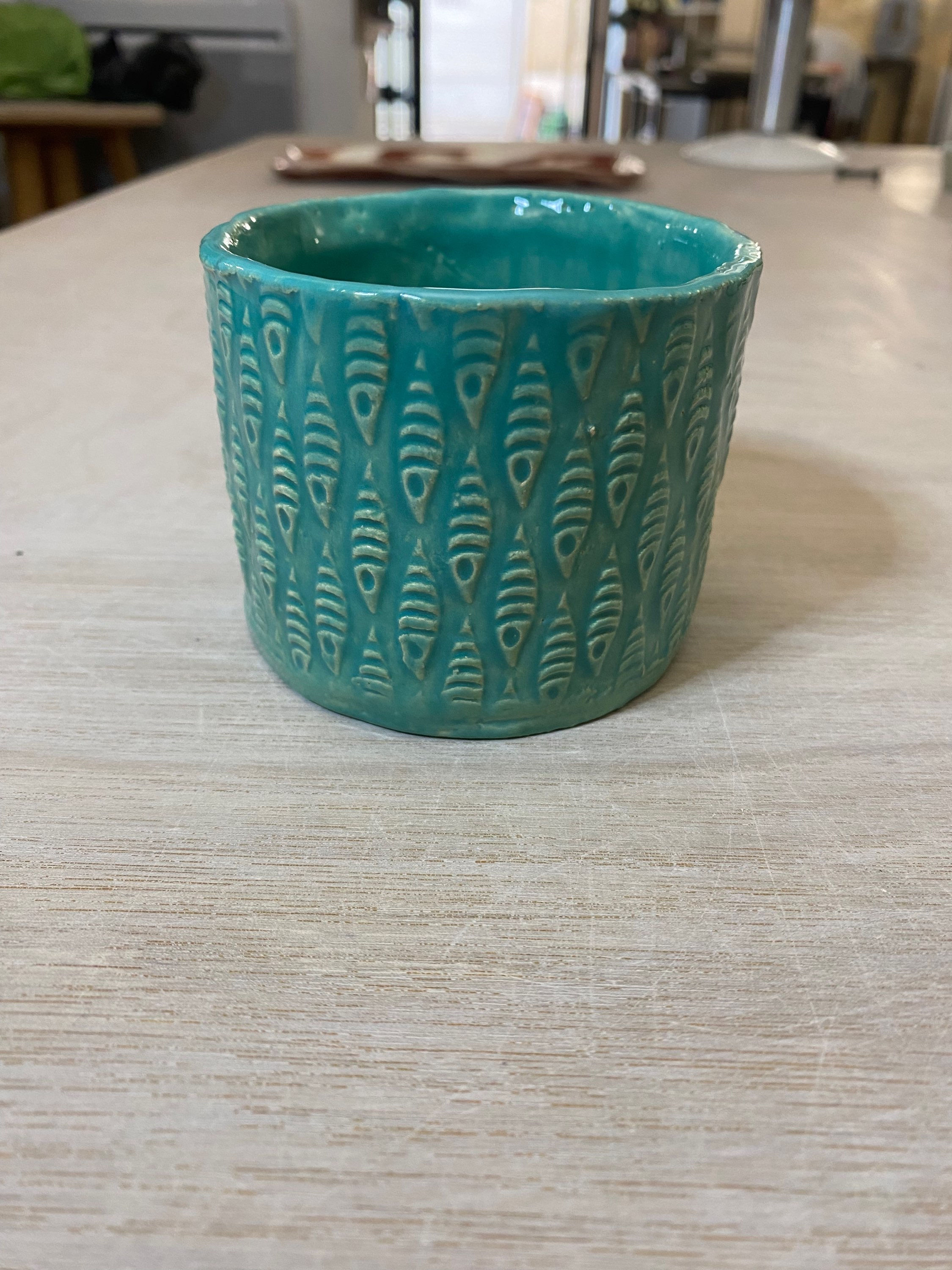 Cache-pot ou tasse poissons turquoise 