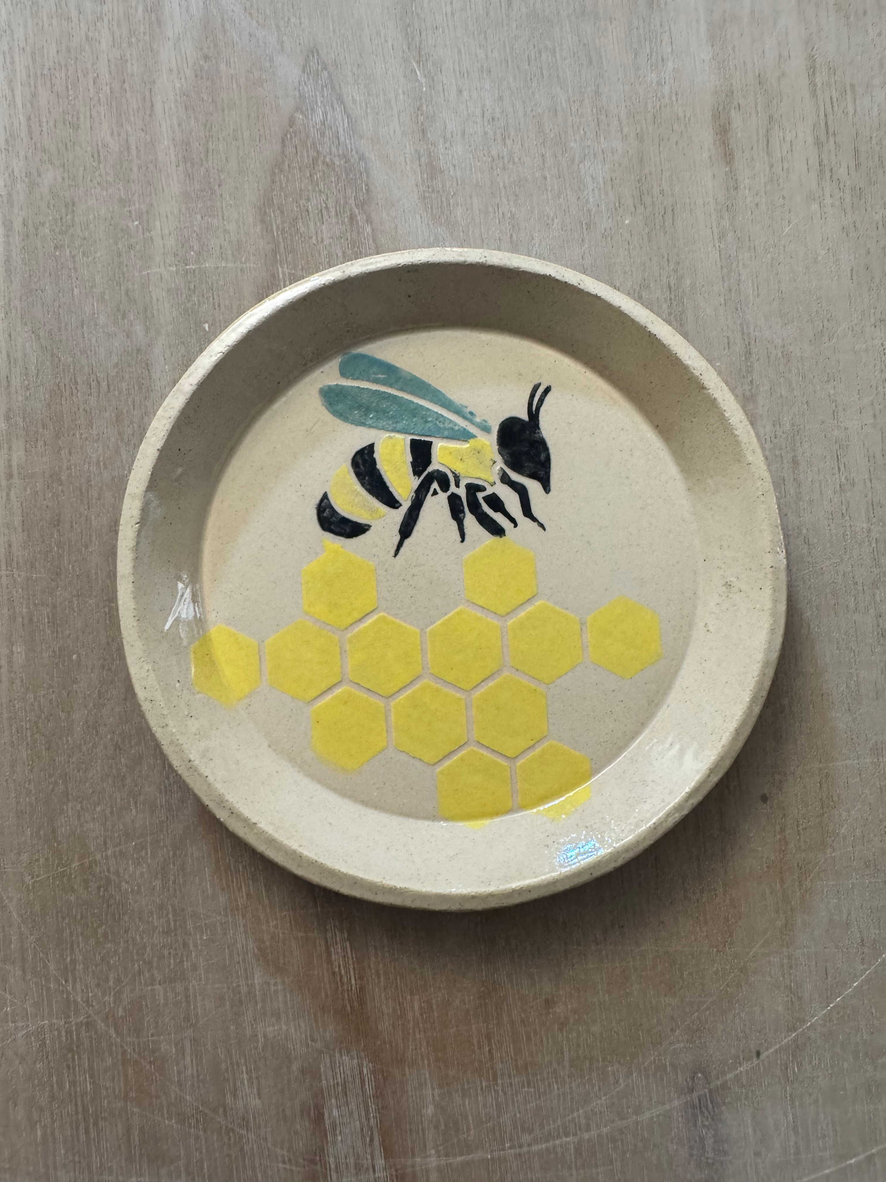 Petite assiette abeille 