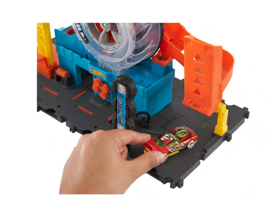 Thumbnail: Hot Wheels City Super Twist Tire Shop Playset