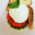 tartar di pomodoro,burrata e colatura di alici ci cetara